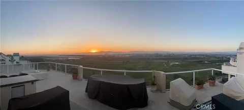 7811 Veragua Dr, Playa Del Rey, CA 90293