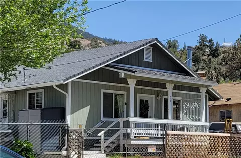 216 Oak St, Frazier Park, CA 93225