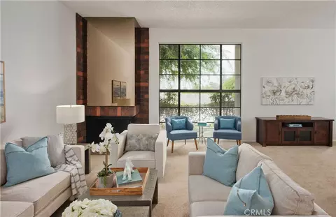 17116 Burbank Blvd, Encino, CA 91316