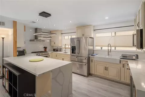 5254 Lindley Ave, Encino, CA 91316