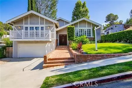 21716 Costanso St, Woodland Hills, CA 91364