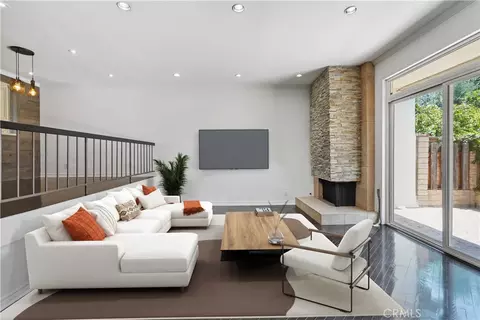 5224 Lindley Ave #1, Encino, CA 91316