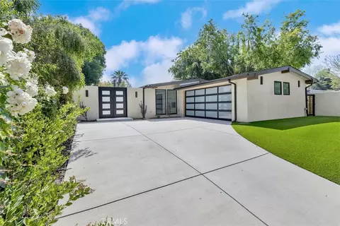 4812 Peonia Rd, Woodland Hills, CA 91364