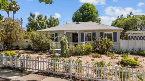 22144 Gilmore St, Woodland Hills, CA 91303
