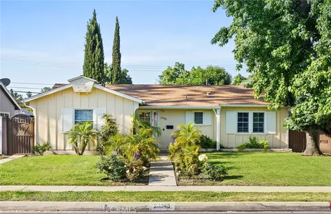 23346 Victory Blvd, Woodland Hills, CA 91367
