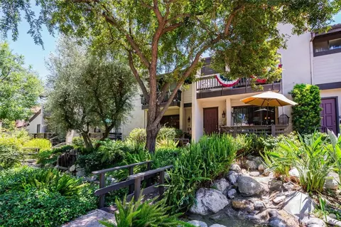 5711 Owensmouth Ave #112, Woodland Hills, CA 91367