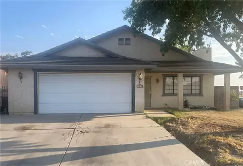 747 E Ivesbrook St, Lancaster, CA 93535