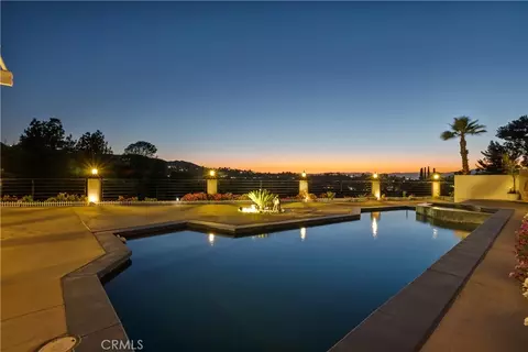 3460 Valley Meadow Rd, Sherman Oaks, CA 91403