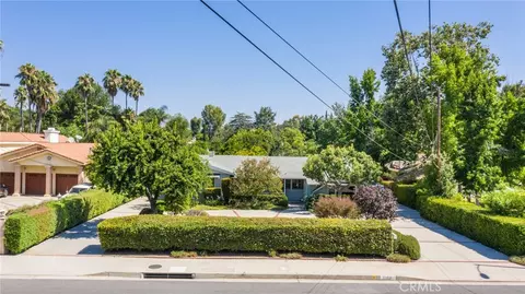 23453 Burbank Blvd, Woodland Hills, CA 91367