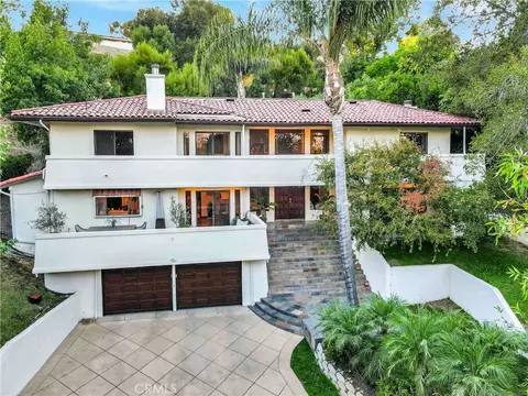 5077 Campo Rd, Woodland Hills, CA 91364