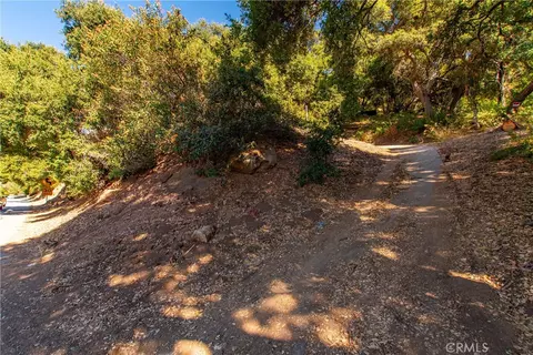 7210 Santa Susana Pass Rd, Simi Valley, CA 93063