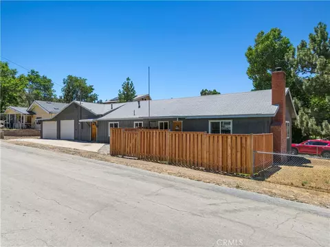 241 Cedar St, Frazier Park, CA 93225