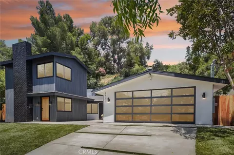 5711 Rawlings Ave, Woodland Hills, CA 91367