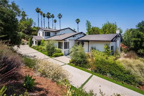 17348 Quesan Pl, Encino, CA 91316