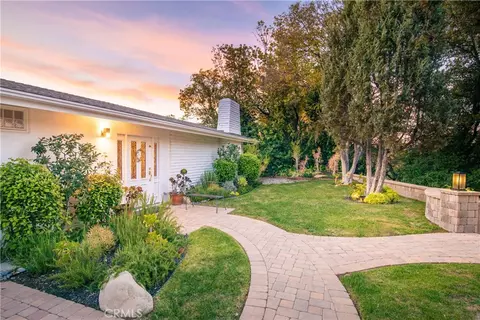 3825 Sapphire Dr, Encino, CA 91436