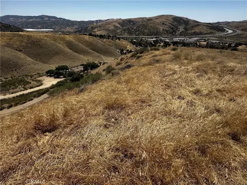 6 Chimney Canyon Rd, Lebec, CA 93243 photo 5