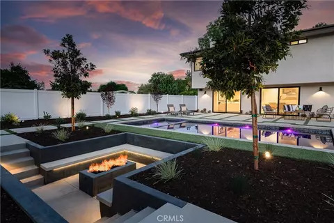 5851 Fairhaven Ave, Woodland Hills, CA 91367