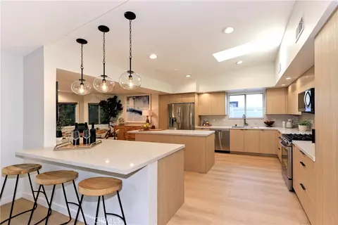 5705 Graves Ave, Encino, CA 91316