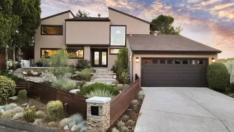 5055 Marmol Dr, Woodland Hills, CA 91364