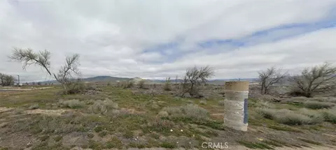 8 Highline Rd, Tehachapi, CA 93561