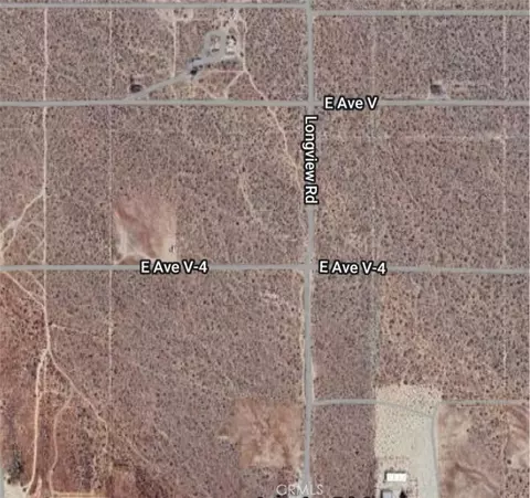 8 Longview Rd, Palmdale, CA 93591