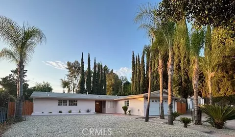 5441 Cromer Pl, Woodland Hills, CA 91367
