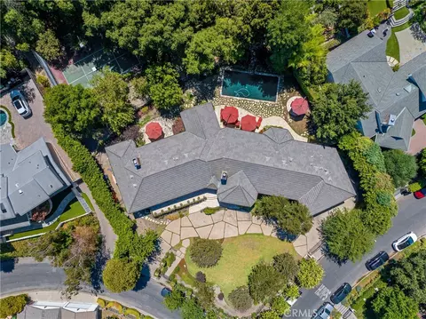 4266 Valley Meadow Rd, Encino, CA 91436