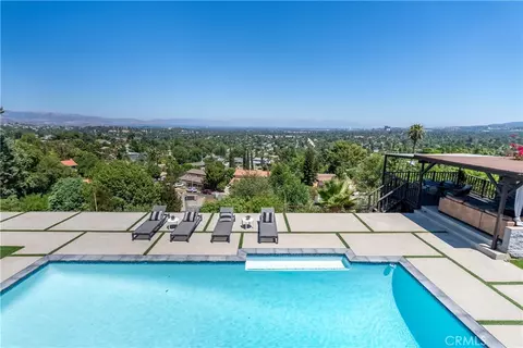6128 Maury Ave, Woodland Hills, CA 91367