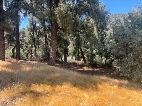 2721 Bryce Ct, Pine Mountain Club, CA 93225