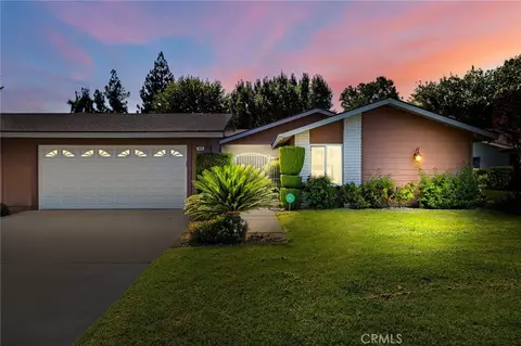 905 Bermuda St, Bakersfield, CA 93309