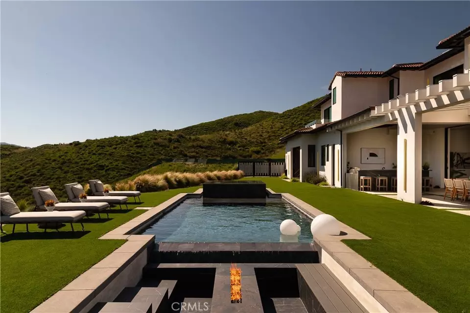 2681 Country Ridge Rd, Calabasas, CA 91302 | 1 photo - Movoto