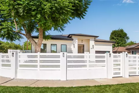 5717 Bianca Ave, Encino, CA 91316