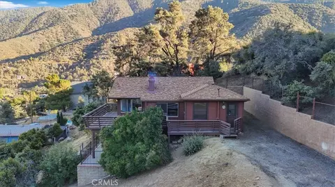 813 Walnut Trl, Frazier Park, CA 93225