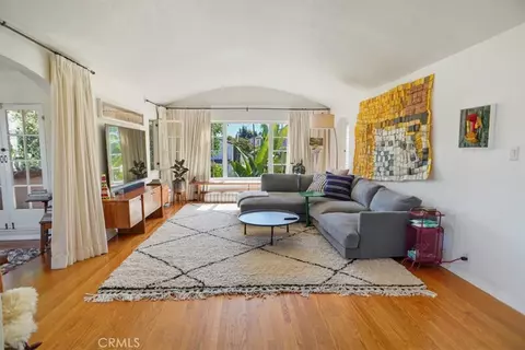 933 S Curson Ave, Los Angeles, CA 90036