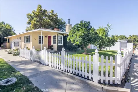 5131 Don Pio Dr, Woodland Hills, CA 91364
