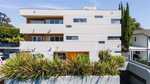 722 S Windsor Blvd #101, Los Angeles, CA 90005