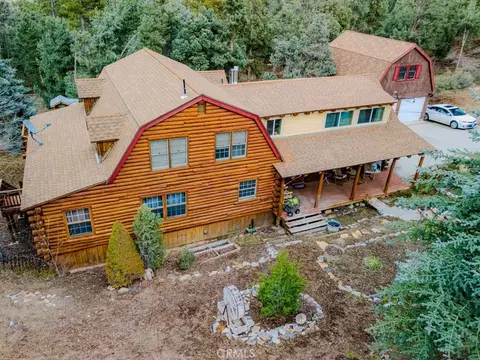 1124 Lion Ln, Frazier Park, CA 93225