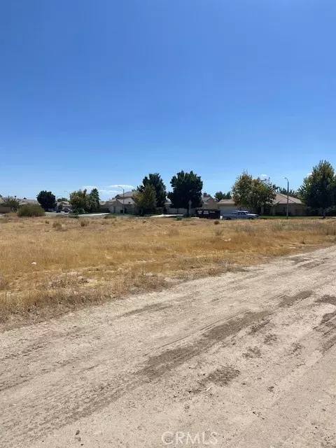 4 Georgia Ct, Lancaster, CA 93536 photo 4