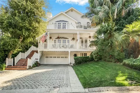 21024 Topochico Dr, Woodland Hills, CA 91364