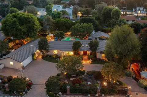 5425 Oakdale Ave, Woodland Hills, CA 91364