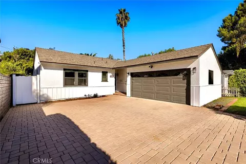 5043 Serrania Ave, Woodland Hills, CA 91364