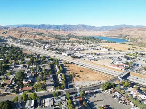 31426 The Old Rd N, Castaic, CA 91384 photo 3