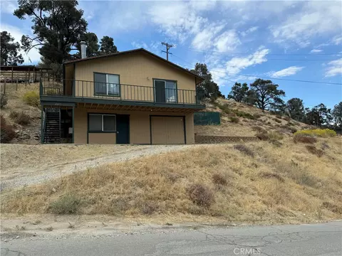 4017 Los Padres Dr, Frazier Park, CA 93225