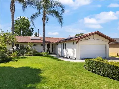 23363 Erwin St, Woodland Hills, CA 91367