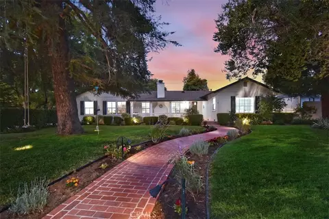 5954 Jumilla Ave, Woodland Hills, CA 91367