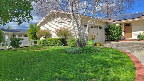 23827 Friar St, Woodland Hills, CA 91367