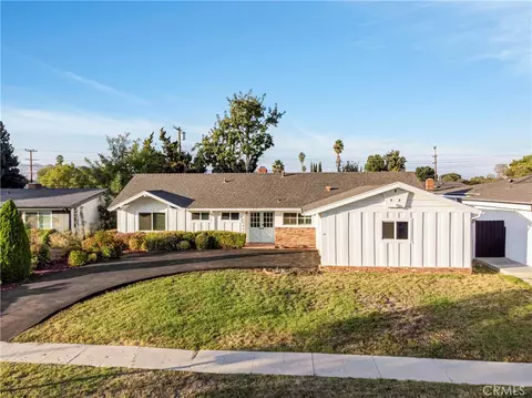 23805 Bessemer St, Woodland Hills, CA 91367