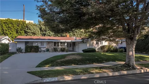 23133 Bigler St, Woodland Hills, CA 91364
