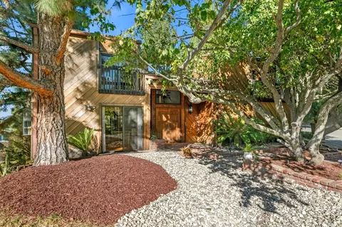 4164 Cachalote St, Woodland Hills, CA 91364