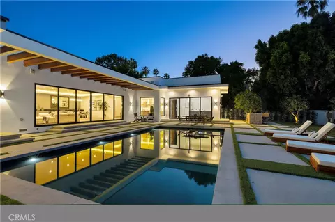 17409 Tarzana St, Encino, CA 91316